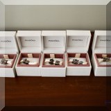 J01. Pandora charms. 